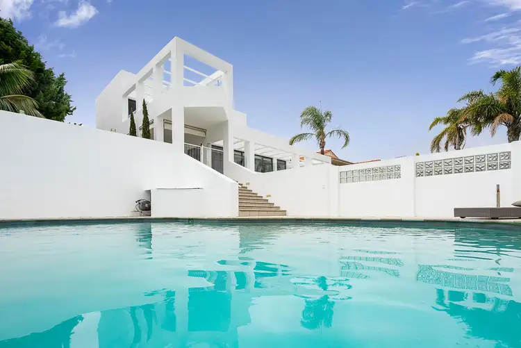 30 Oxcliffe Road, Doubleview WA 6018