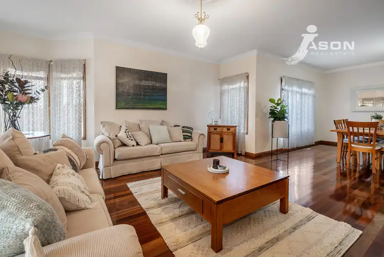 Fifth view of Homely house listing, 2 Cannes Court, Greenvale VIC 3059