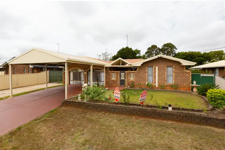 28 Paull Street, Wilsonton QLD 4350