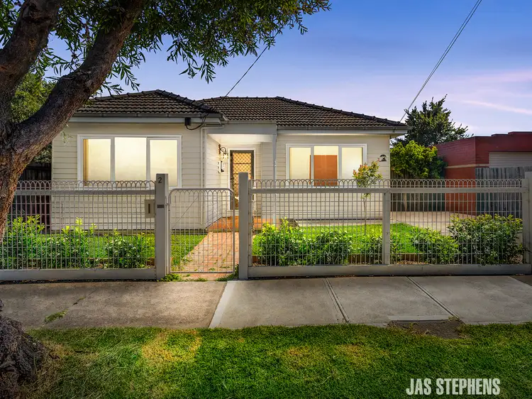 2 Burns Street, Maidstone VIC 3012