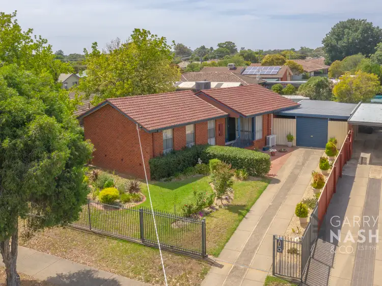 6 Mitchell Avenue, Wangaratta VIC 3677