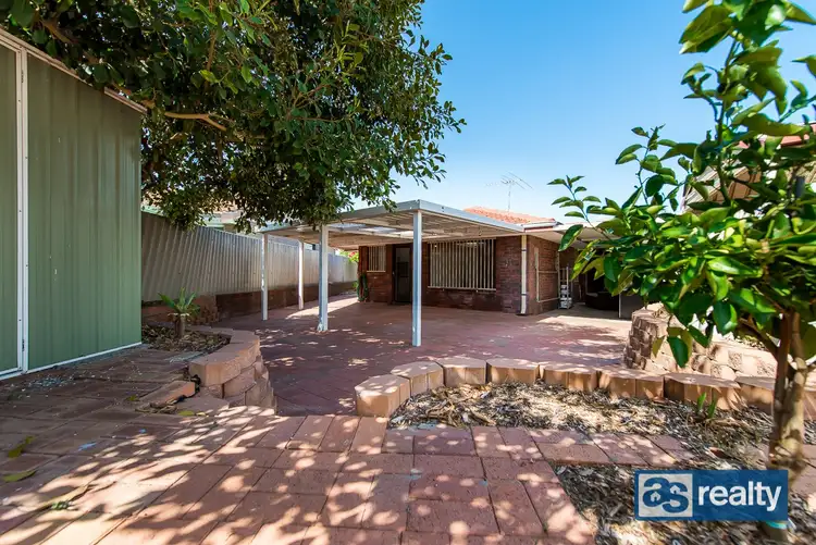 Fifth view of Homely semi-detached listing, B/32 Kanimbla Way, Morley WA 6062
