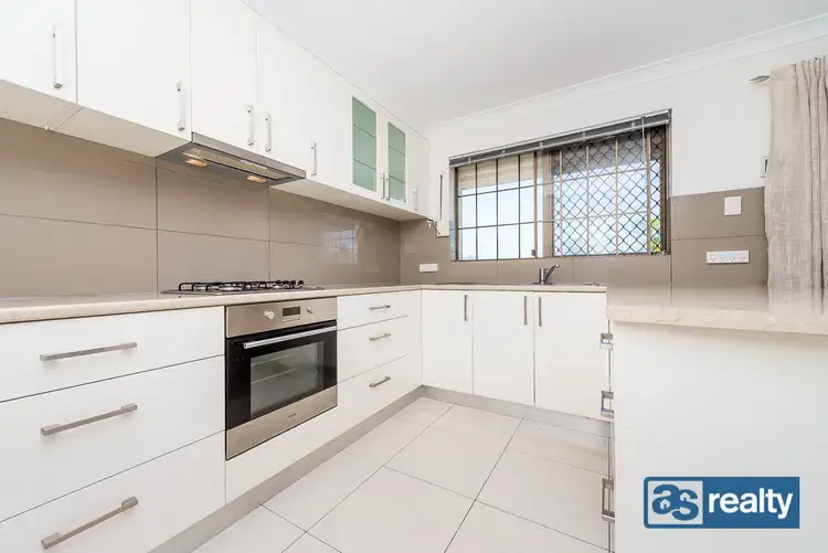 Sixth view of Homely semi-detached listing, B/32 Kanimbla Way, Morley WA 6062