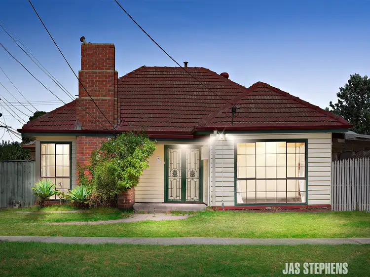 1 Dunedin Street, Maidstone VIC 3012