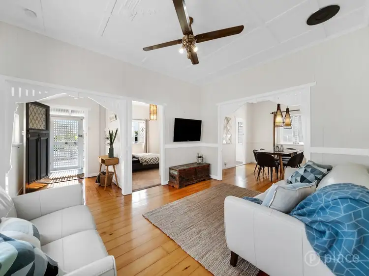 9A Bradley Avenue, Kedron QLD 4031