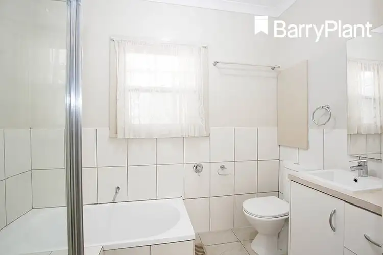 Sixth view of Homely house listing, 2 Kaneira Avenue, Croydon VIC 3136