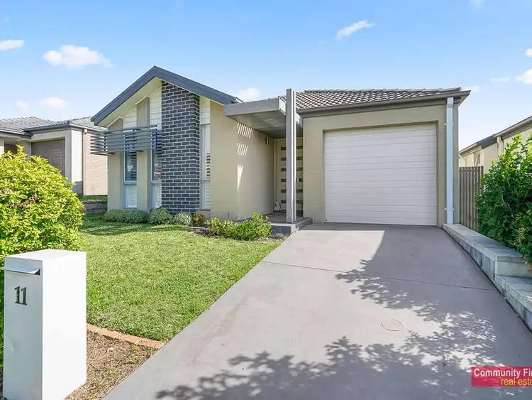 Second view of Homely house listing, 11 Sovereign Circuit, Glenfield NSW 2167