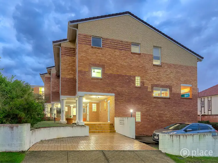 Second view of Homely unit listing, 1/28 Rossiter Parade, Hamilton QLD 4007