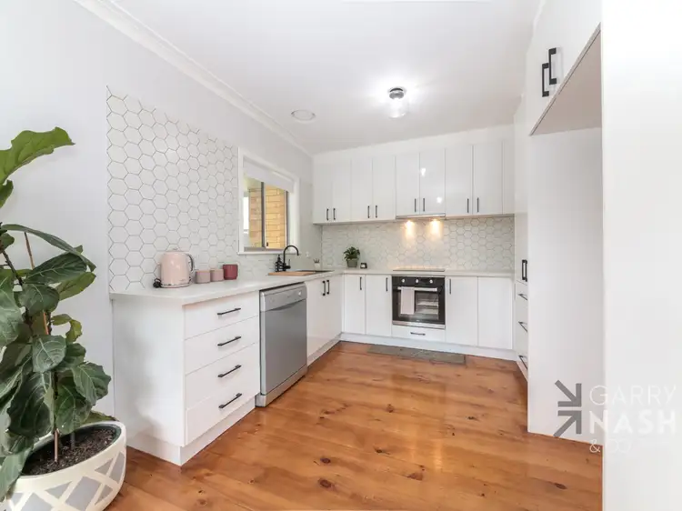 Second view of Homely house listing, 31 Garnet Avenue, Wangaratta VIC 3677