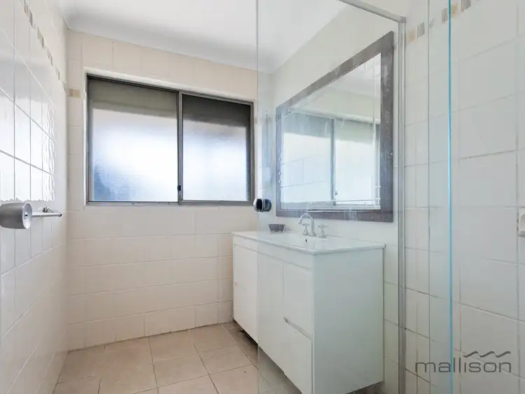 Fourth view of Homely house listing, 10 Kelvedon Way, Huntingdale WA 6110