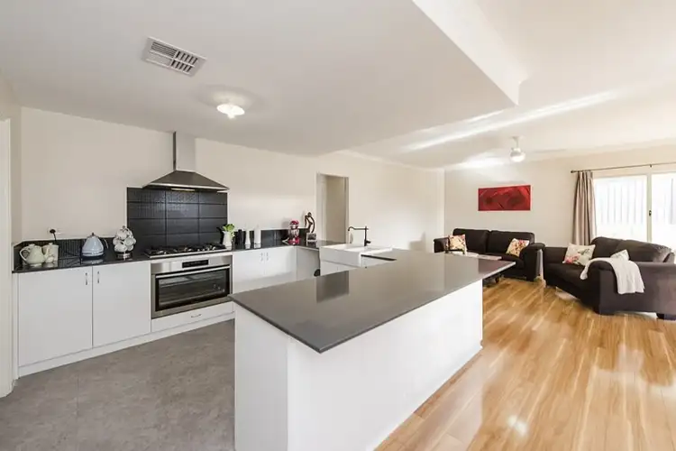 6 Imperia Lane, Secret Harbour WA 6173