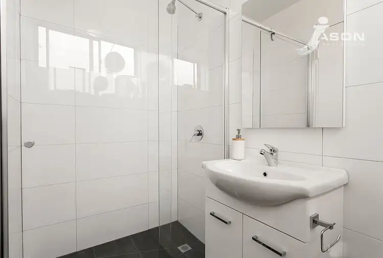 Fourth view of Homely unit listing, 4/242 Pascoe Vale Road, Essendon VIC 3040