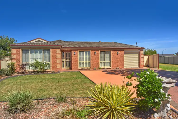 19 St James Crescent, Worrigee NSW 2540