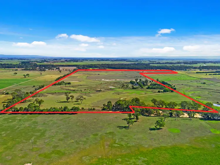 300 Smiths Lane, Bundalaguah VIC 3851