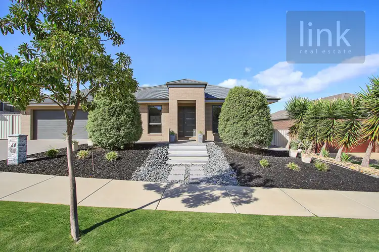 27 Whitton Drive, Thurgoona NSW 2640