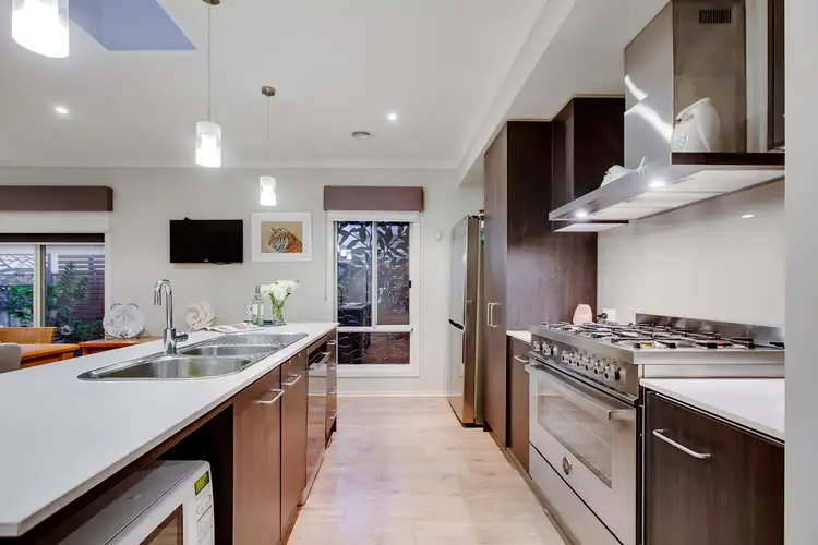 Fifth view of Homely house listing, 42 Warrego Circuit,, Sandhurst VIC 3977