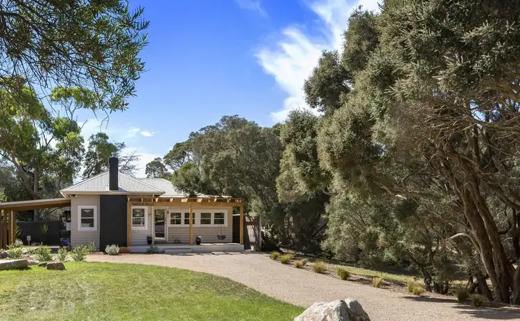 34 Johnson Avenue, Rye VIC 3941