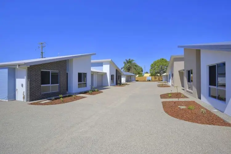 4/4 The Pines Court, Millbank QLD 4670
