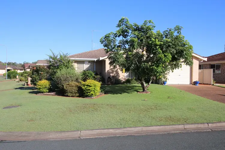 1/2 Wallamba Close, Tuncurry NSW 2428