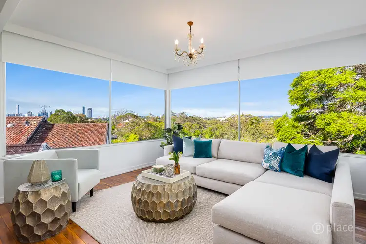 23 Carmody Road, St Lucia QLD 4067