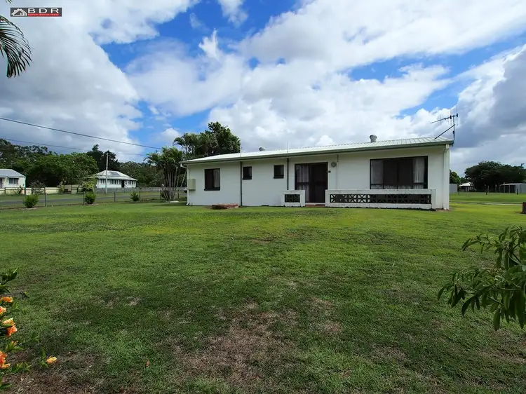 37 Spring St, Howard QLD 4659