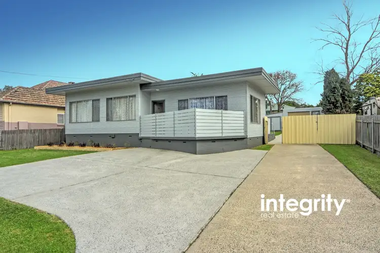 23 Meroo St, Bomaderry NSW 2541