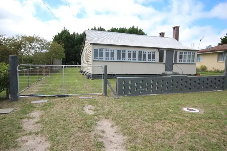 Second view of Homely house listing, 17 Johnson Street, Stanthorpe QLD 4380
