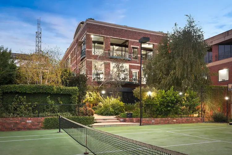 2/655-657 Victoria Street, Abbotsford VIC 3067