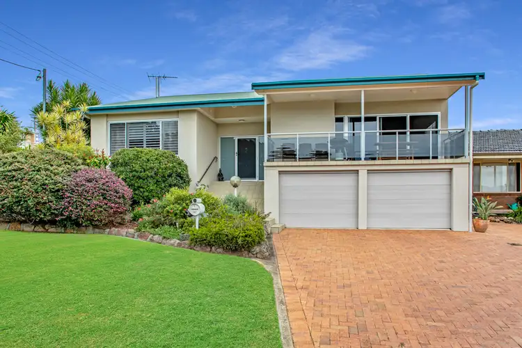 1 Garrawilla Crescent, Dudley NSW 2290