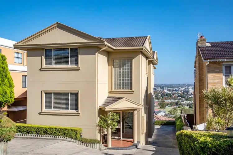 3/30 Memorial Drive, The Hill NSW 2300