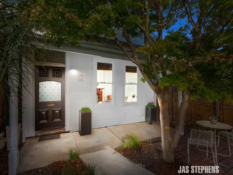 23 Gamon Street, Seddon VIC 3011