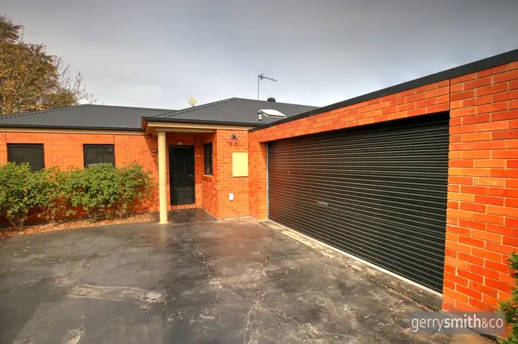 2/28 Pryor's Road, Horsham VIC 3400