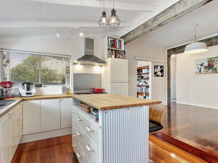 8 SMITH STREET, Beaconsfield WA 6162