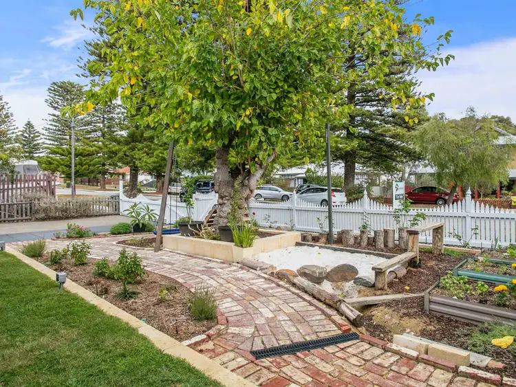 Seventh view of Homely house listing, 8 SMITH STREET, Beaconsfield WA 6162