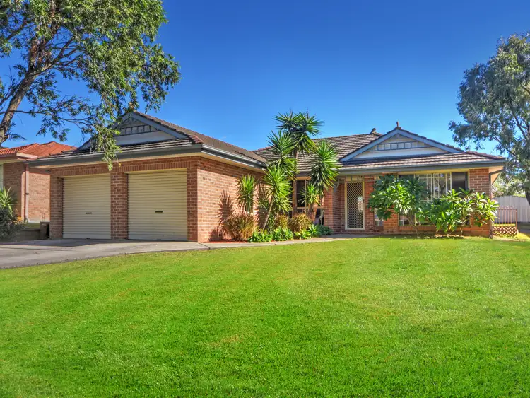 11 Peppermint Drive, Worrigee NSW 2540