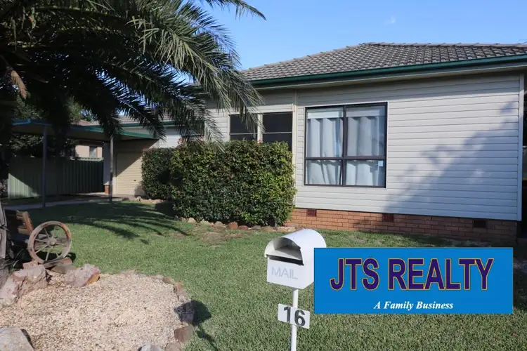 16 Thompson Street, Muswellbrook NSW 2333