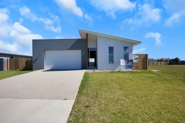 33 Primavera Boulevard, Beaconsfield QLD 4740