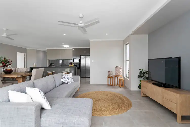Fifth view of Homely house listing, 33 Primavera Boulevard, Beaconsfield QLD 4740