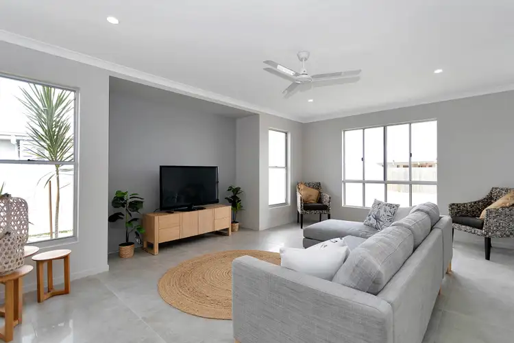 Sixth view of Homely house listing, 33 Primavera Boulevard, Beaconsfield QLD 4740