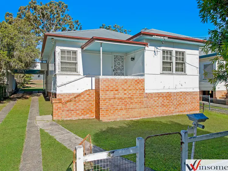 95 Tabrett Street
