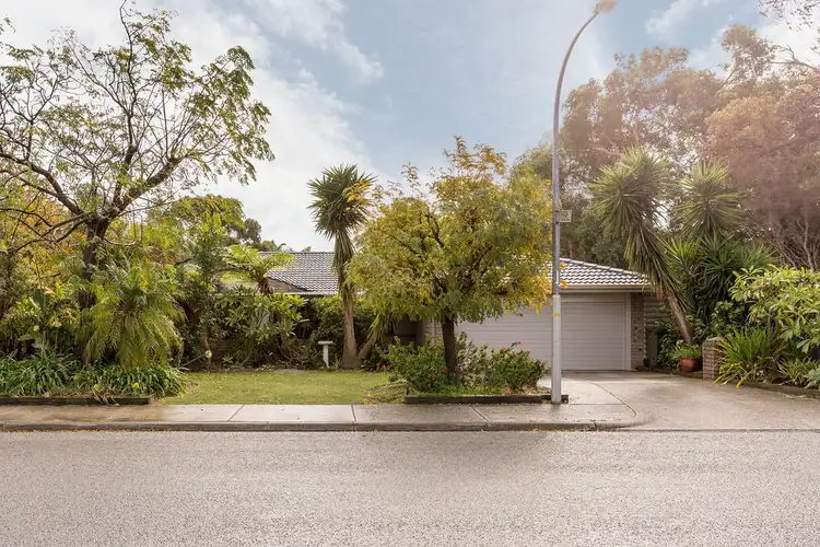 8 Meharry Road, Leeming WA 6149