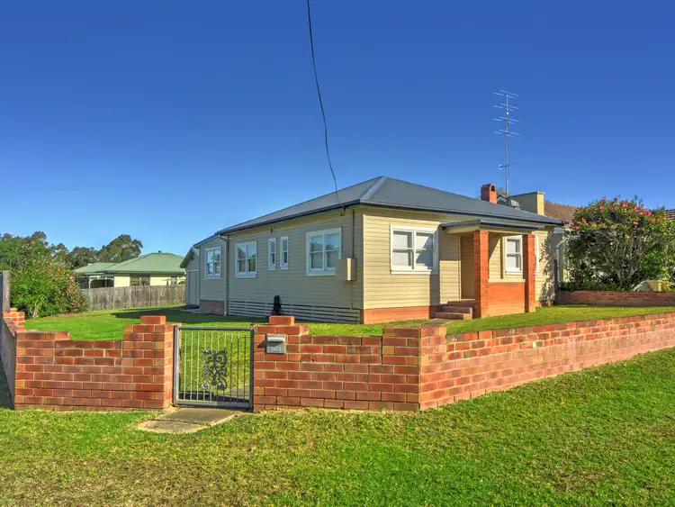 98 Jervis Street, Nowra NSW 2541