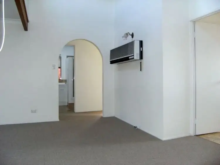 Sixth view of Homely unit listing, 6/8 New Street, Dalby QLD 4405