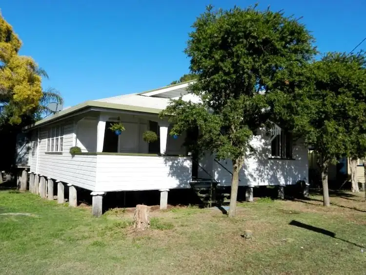 38 Geraghty Street, Cecil Plains QLD 4407