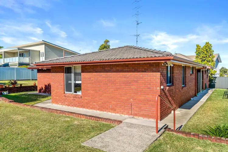 Main view of Homely unit listing, 2/38b Frith Street, Kahibah NSW 2290