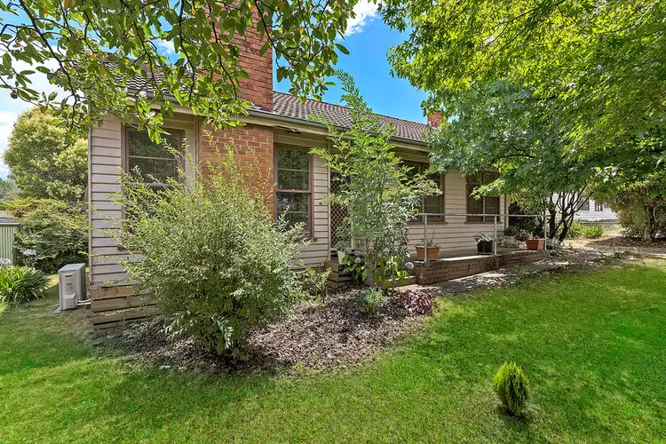 5 Le Couteur Avenue, Beechworth VIC 3747