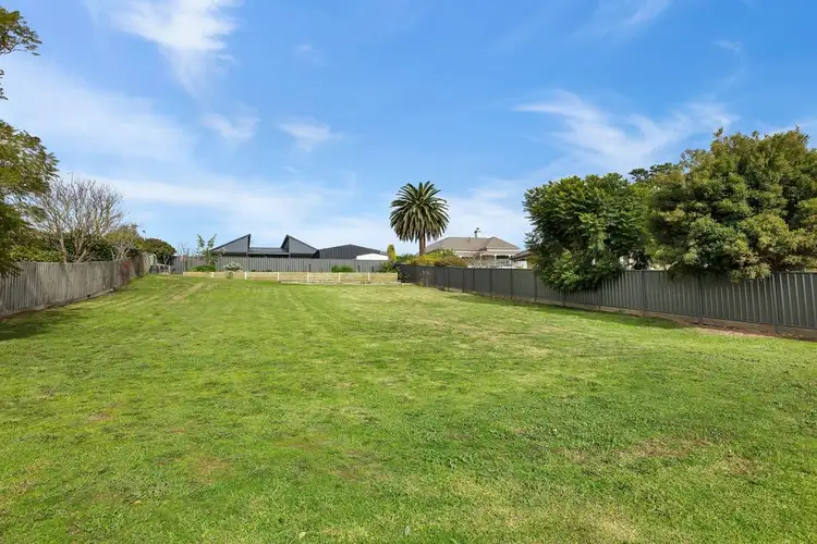 28 Tulloh Street, Elliminyt VIC 3250