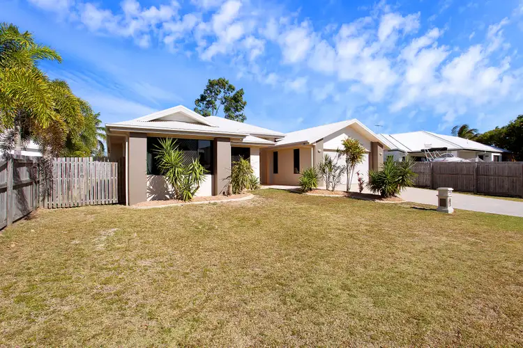 Second view of Homely house listing, 4 Seafarer Court, Blacks Beach QLD 4740