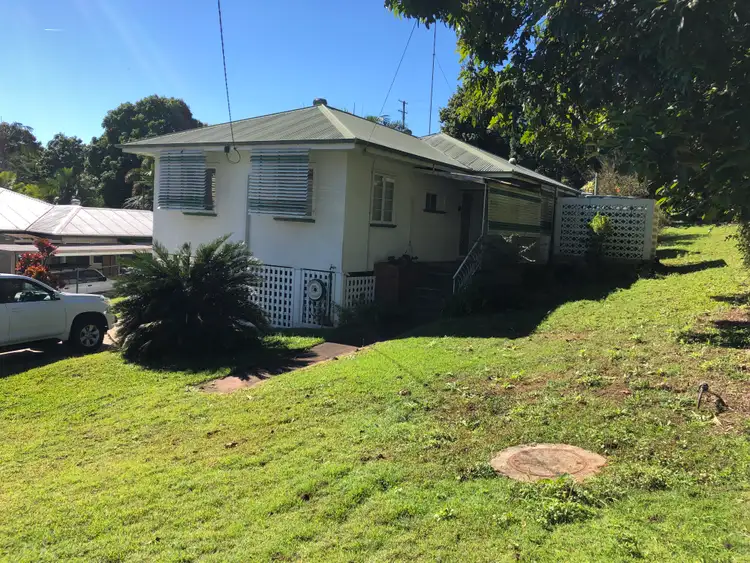 4 Bundarra St, Nambour QLD 4560