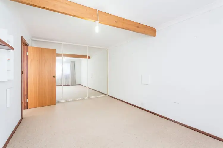 Fifth view of Homely house listing, 5 Neave Close, Leeming WA 6149